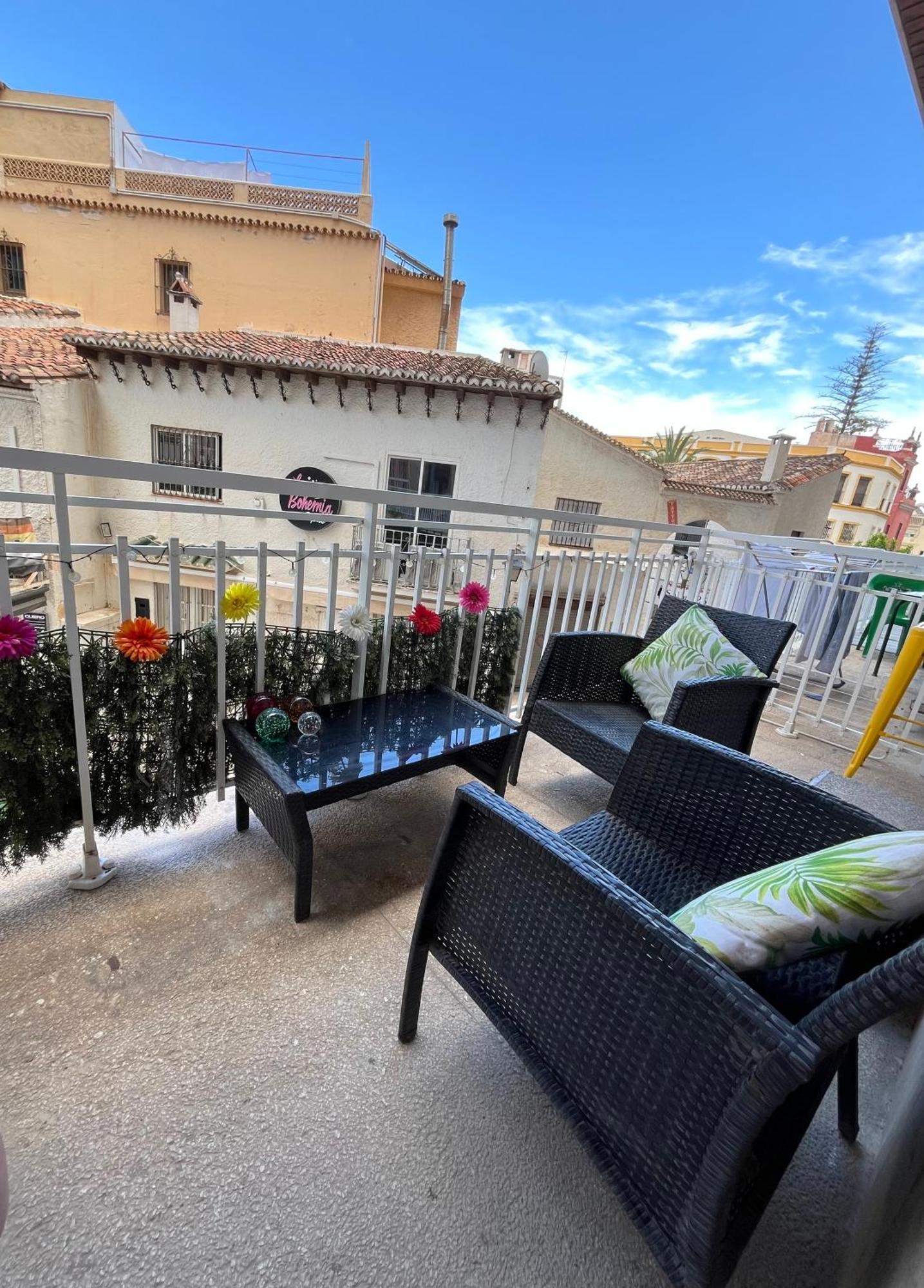 Moderno Apartamento En La Nogalera ตอร์เรโมลิโนส ภายนอก รูปภาพ